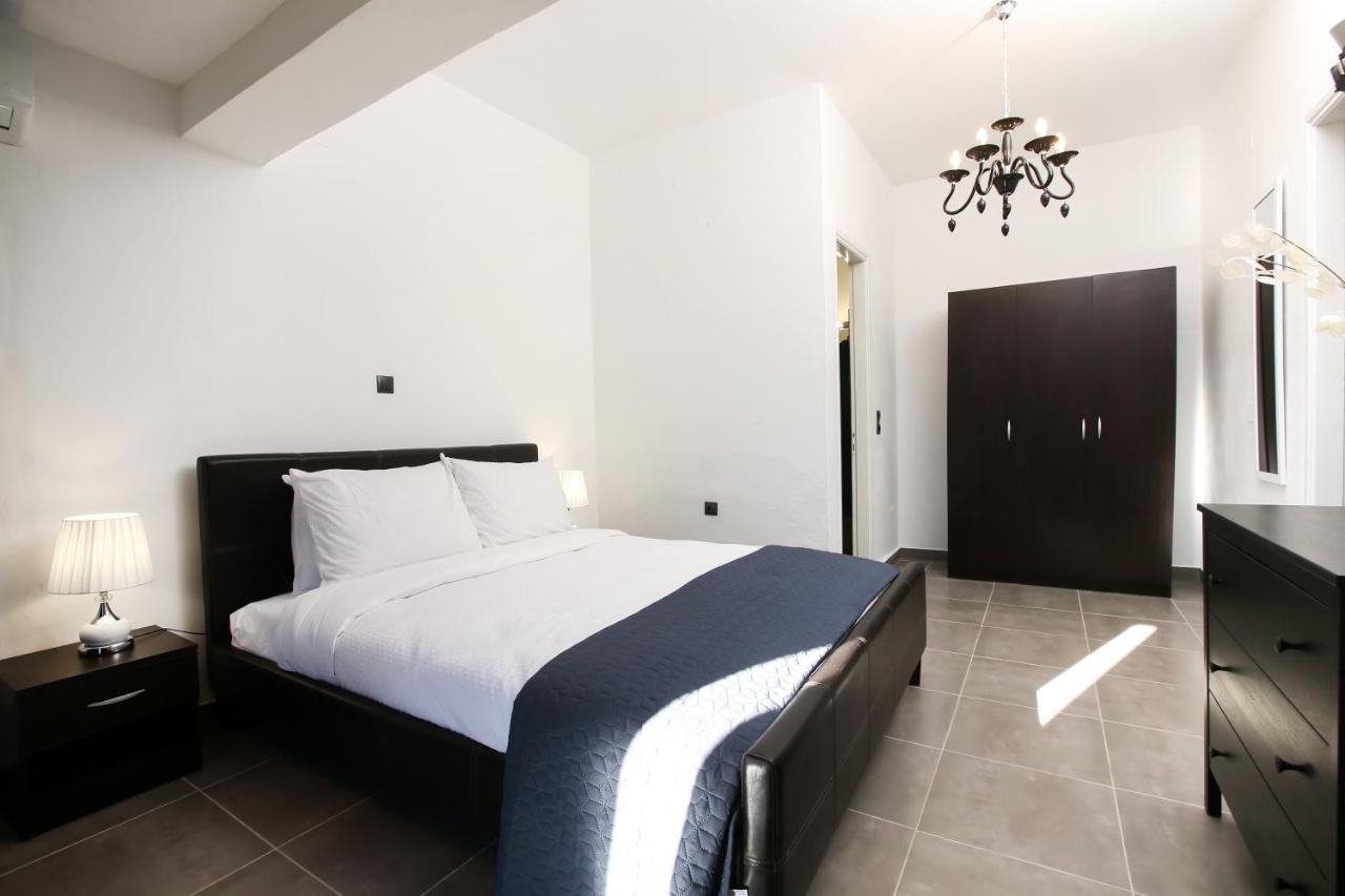 Luxury Apartments Christos 古维亚 外观 照片