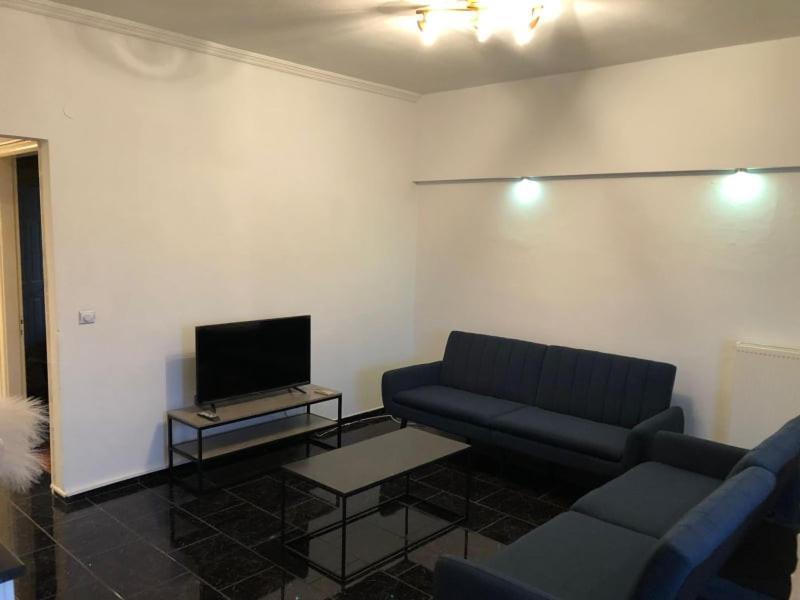 Luxury Apartments Christos 古维亚 外观 照片