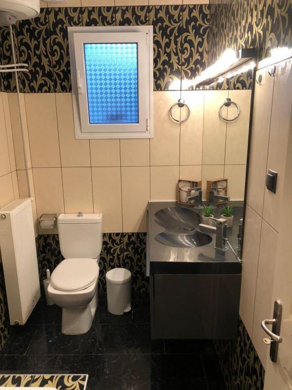 Luxury Apartments Christos 古维亚 外观 照片
