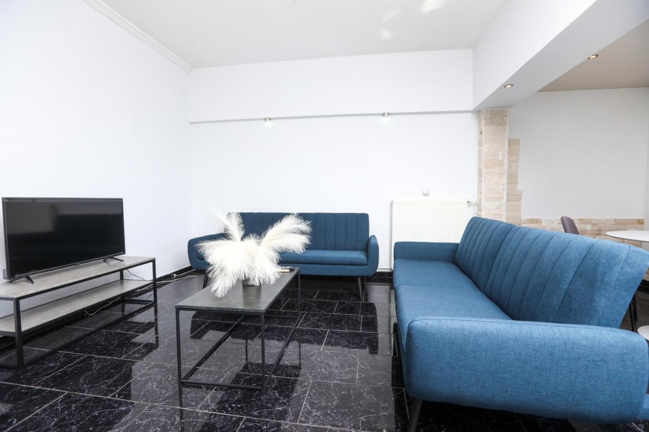 Luxury Apartments Christos 古维亚 外观 照片
