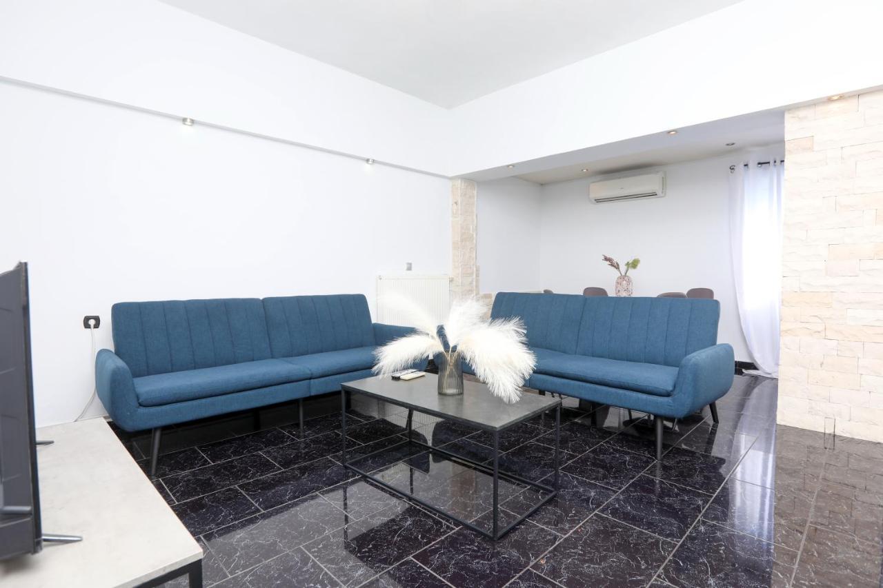 Luxury Apartments Christos 古维亚 外观 照片
